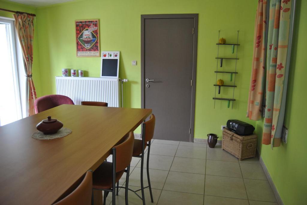 B&B La Place Verte Surice Eksteriør billede